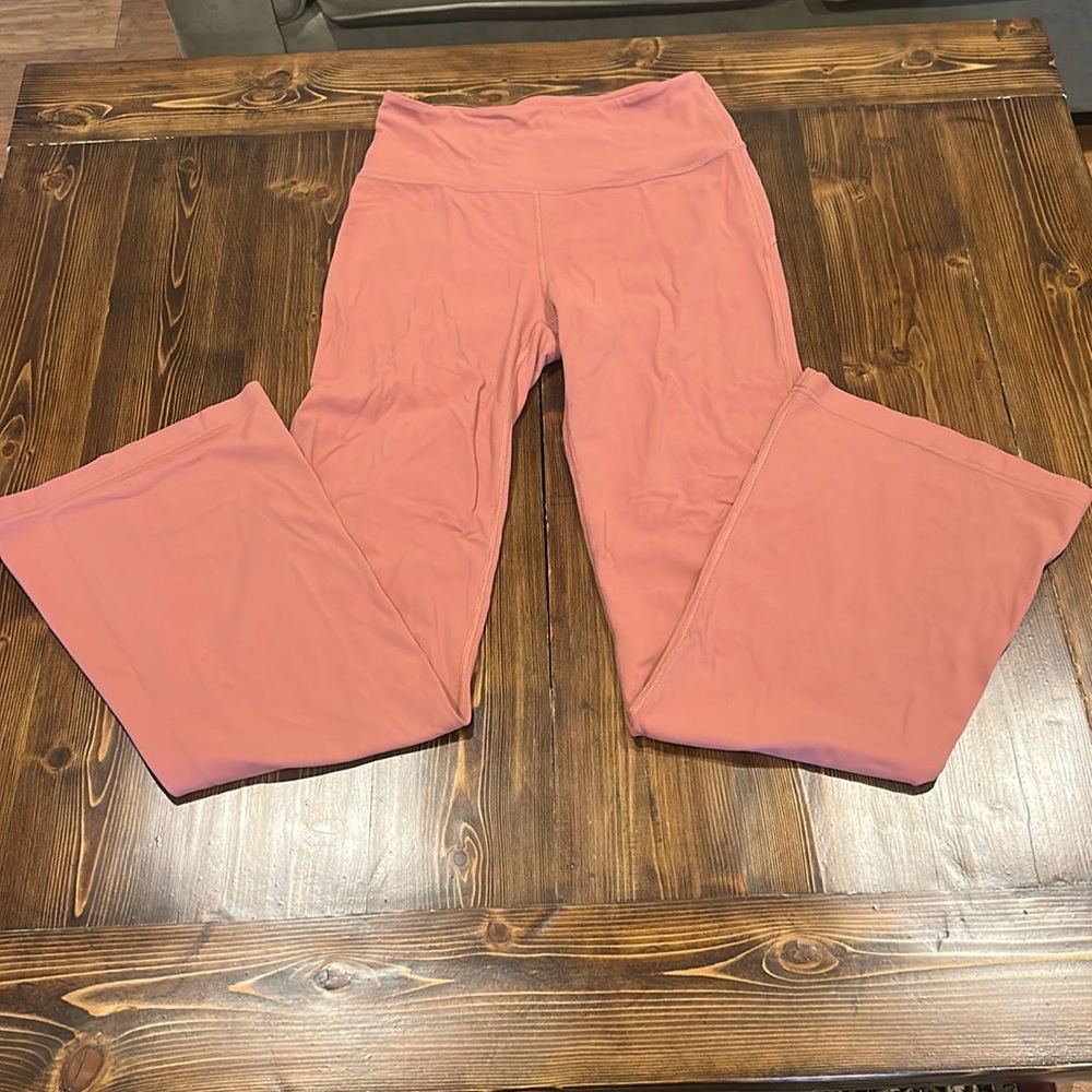 Lululemon Groove Nulu Flared Pant